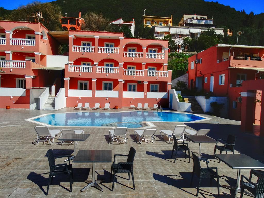 Paradiso Hotel Sea View And Pool Suites Ipsos Corfu Екстер'єр фото