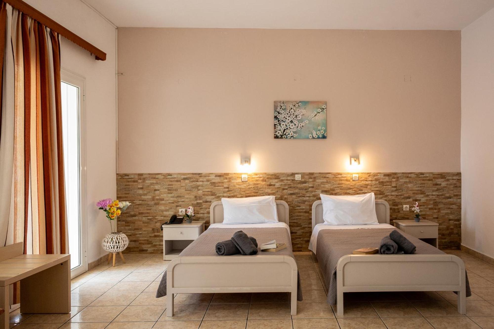 Paradiso Hotel Sea View And Pool Suites Ipsos Corfu Екстер'єр фото