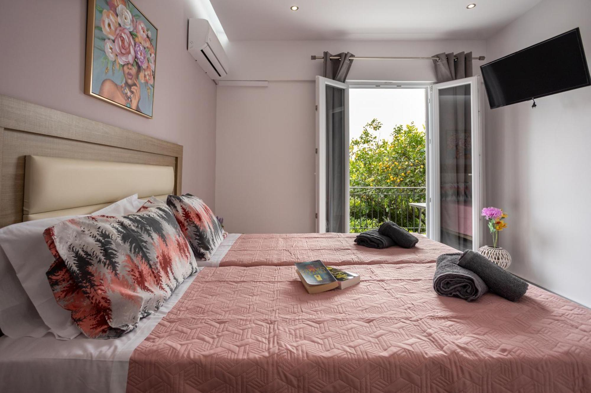 Paradiso Hotel Sea View And Pool Suites Ipsos Corfu Екстер'єр фото