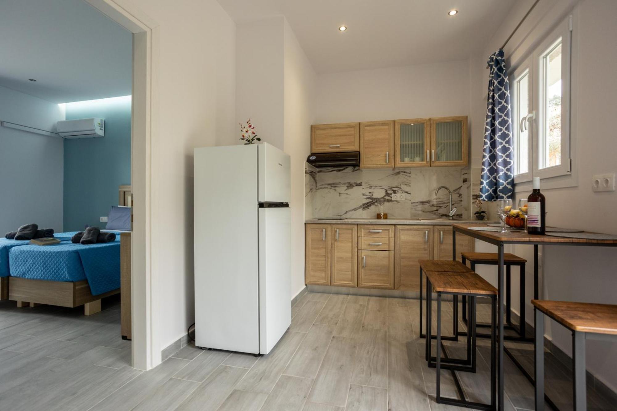 Paradiso Hotel Sea View And Pool Suites Ipsos Corfu Екстер'єр фото