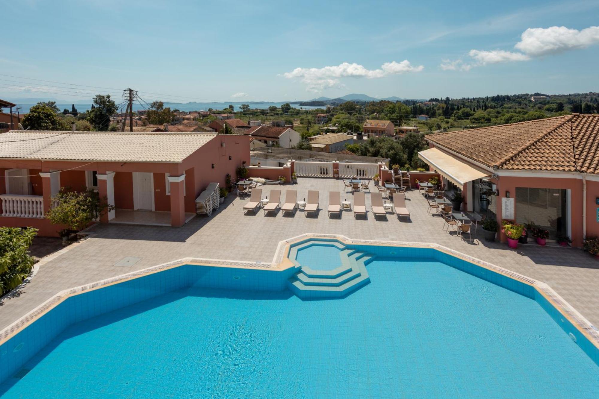 Paradiso Hotel Sea View And Pool Suites Ipsos Corfu Екстер'єр фото