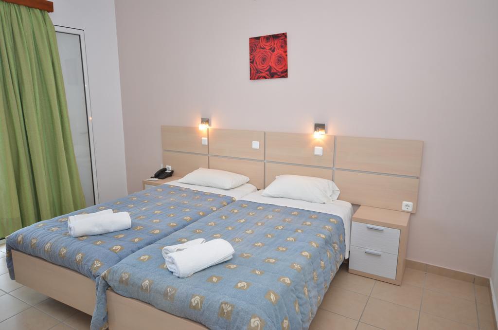 Paradiso Hotel Sea View And Pool Suites Ipsos Corfu Екстер'єр фото