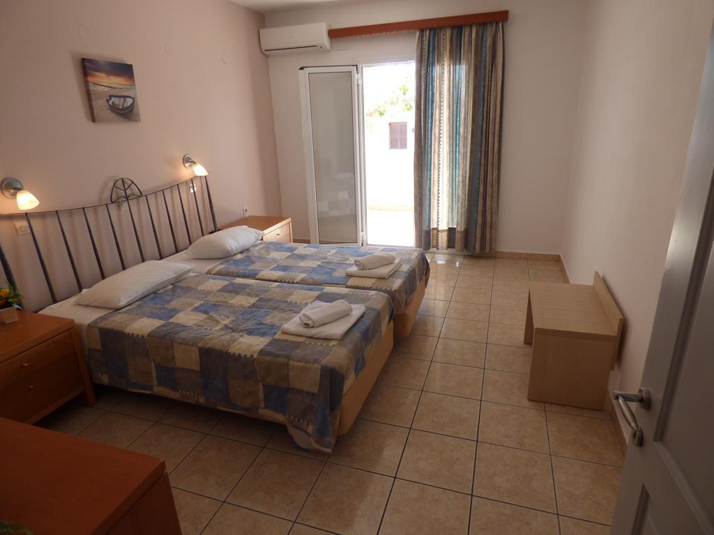 Paradiso Hotel Sea View And Pool Suites Ipsos Corfu Екстер'єр фото